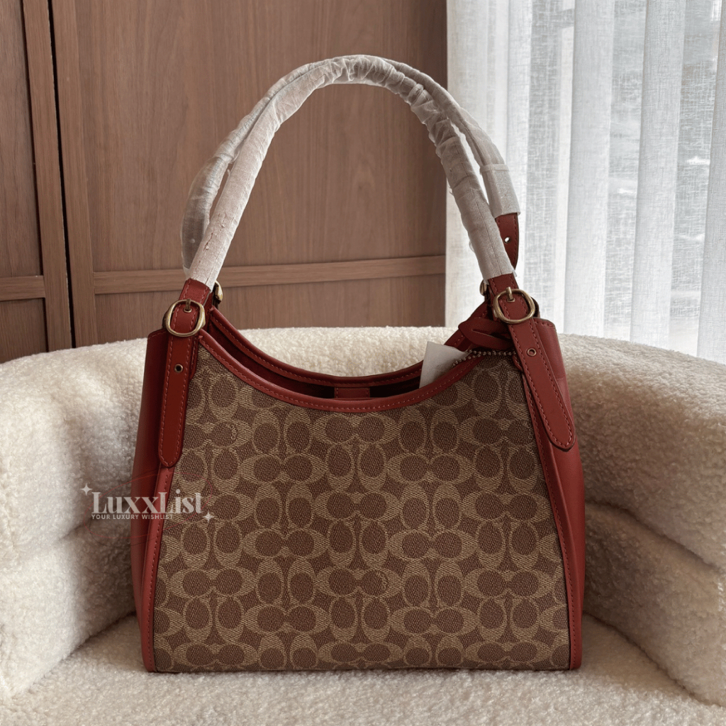 Lori Shoulder Bag in Signature Canvas Tas Kerja Wanita