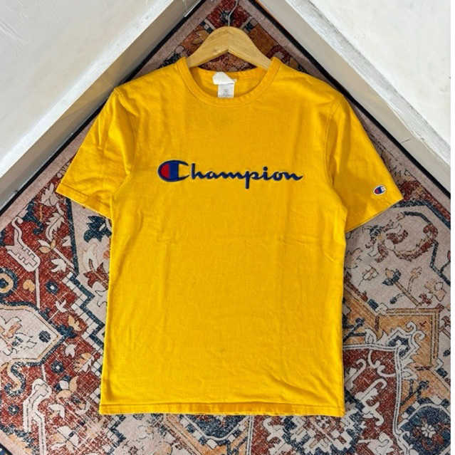 KAOS CHAMPION KUNING