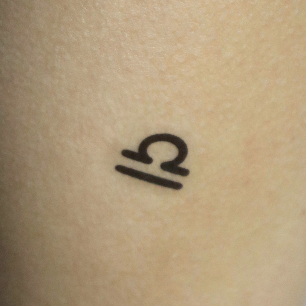 Tato Temporer ART Zodiak Libra - Tato Simbol Zodiac Sign Minimalis - Temporary Tattoo Tahan 7 Hari -