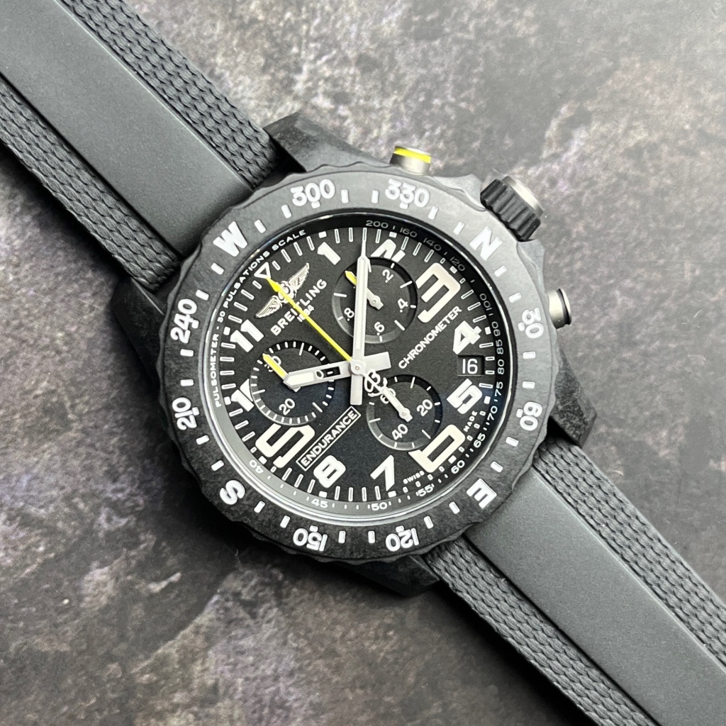 Breitling Endurance Pro 44 Black Chrono Chronograph X82310E51B1S2 100% ORIGINAL