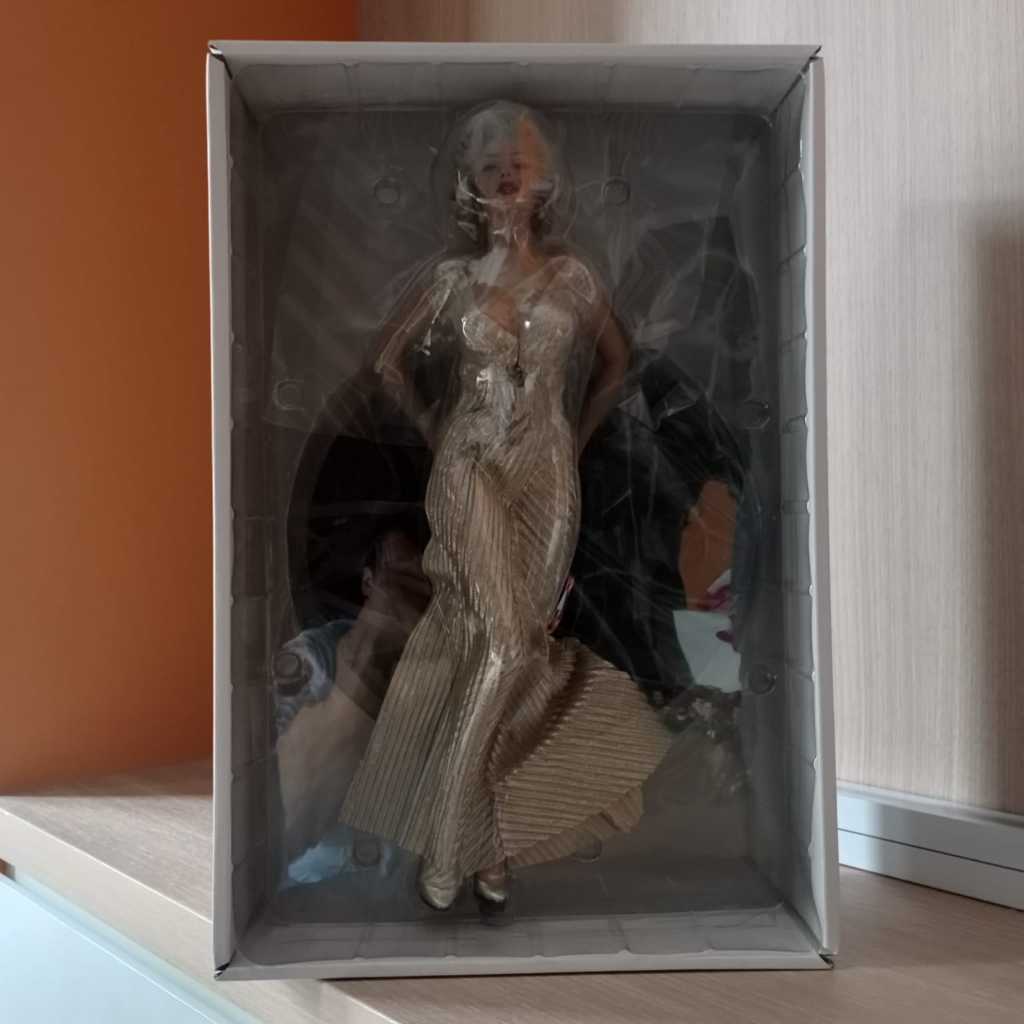 Marilyn Monroe Figure