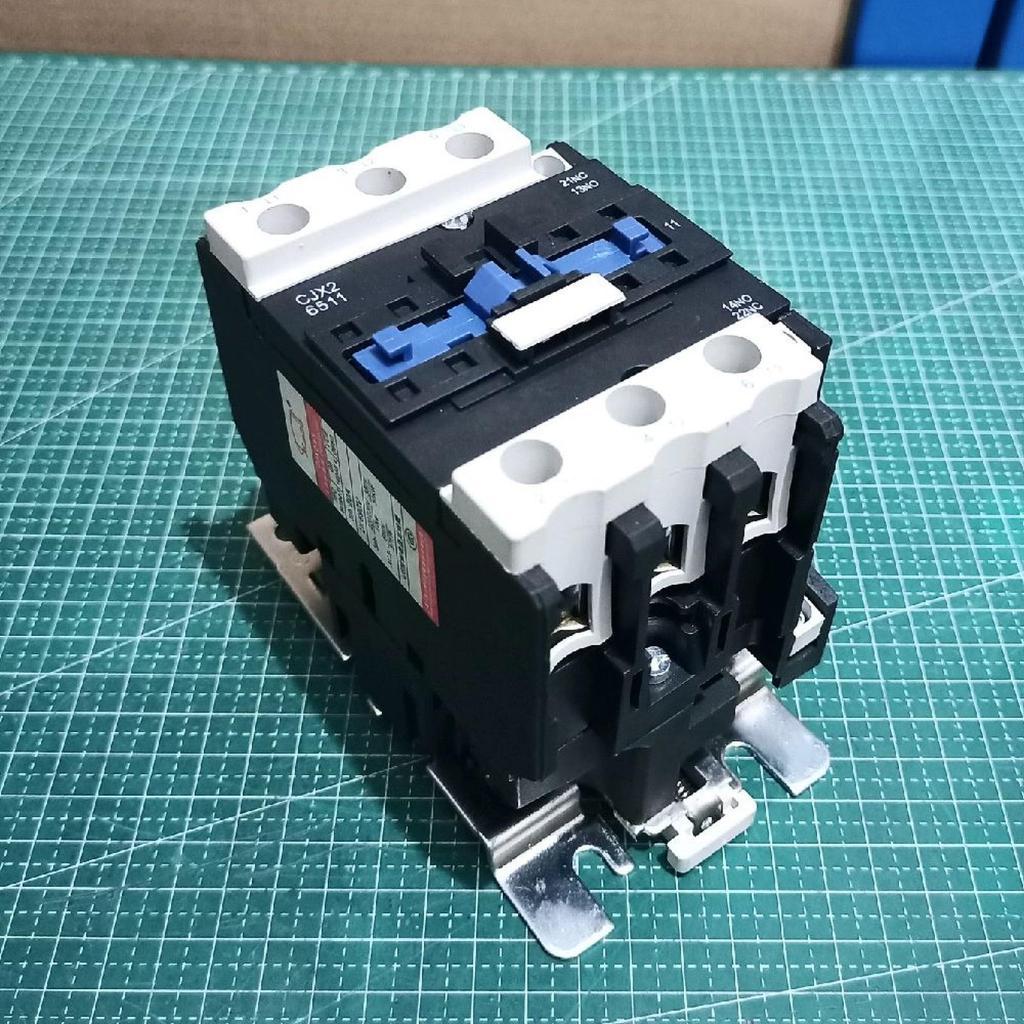 Kontaktor / Contactor CHINT CJX2 6511 80A Coil 220Vac