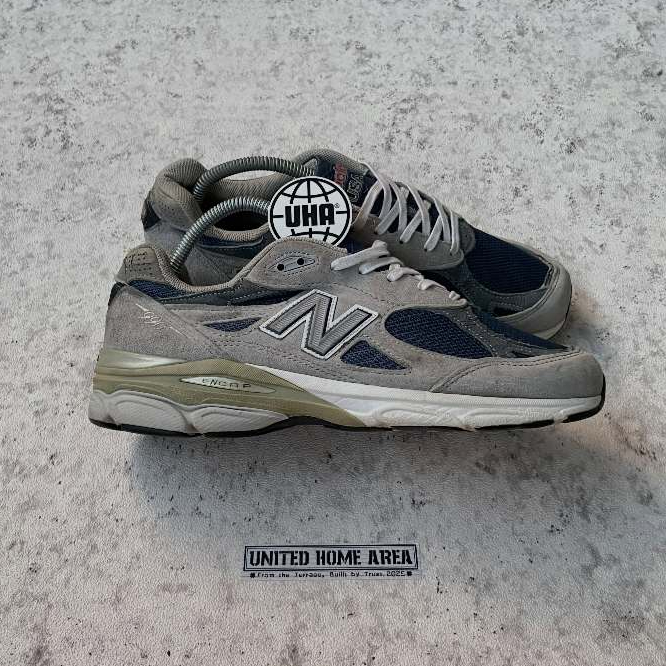 Sepatu N*w Balance 990 v3 (EU 42.5 / 27 CM / UK 8.5) Second Original Guarantee