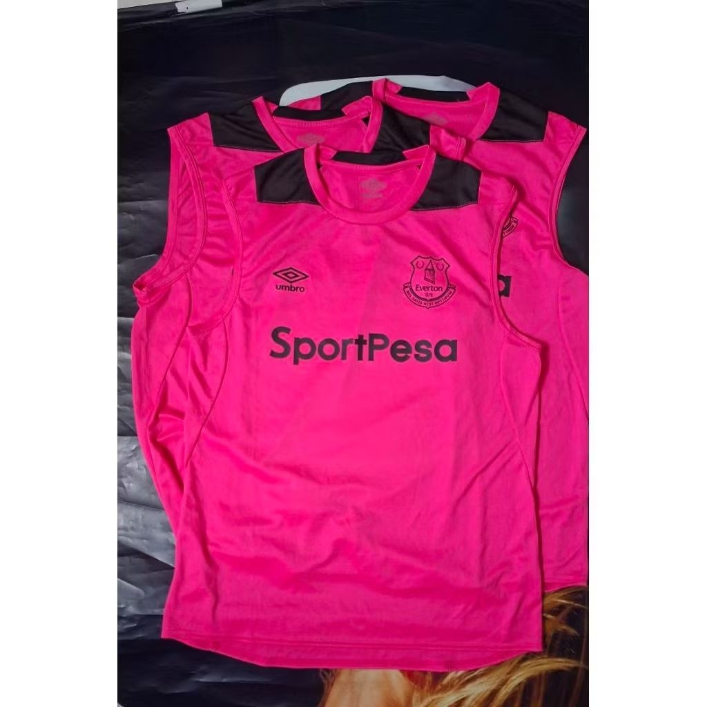 JERSEY BOLA KUTUNG TRAINING UMBRO ORIGINAL BNWOT