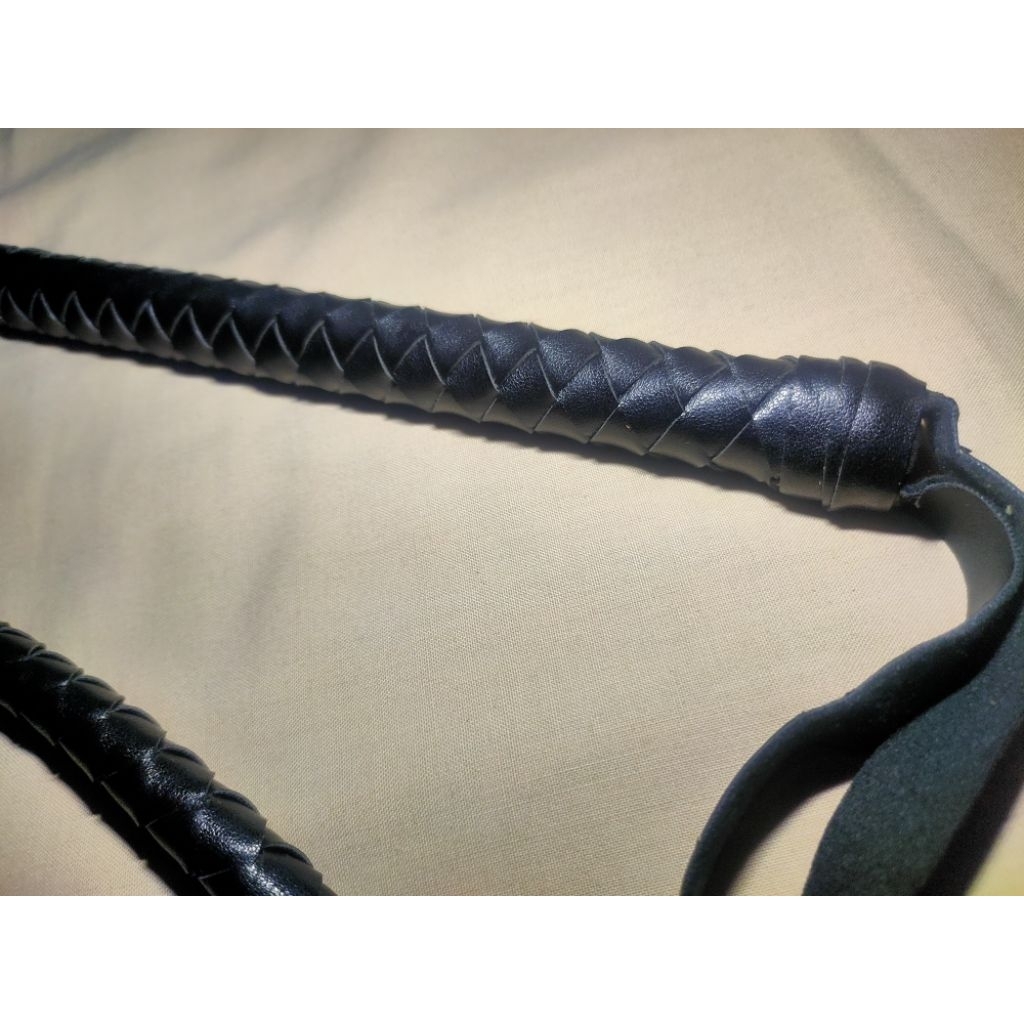 Leather Whip - Cambuk kulit for play atau untuk pentas