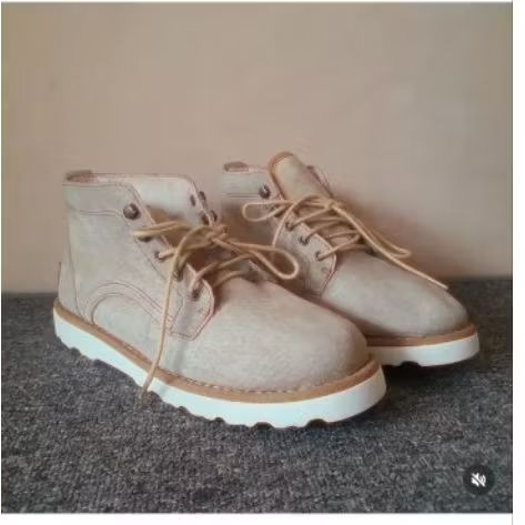 Sepatu boots wanita tali warna krem UGG eversheepskin