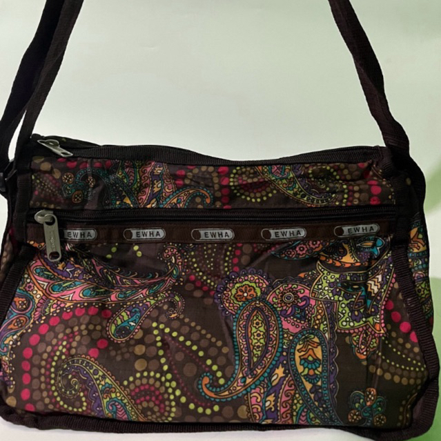 Preloved Tas Selempang Ewha Motif