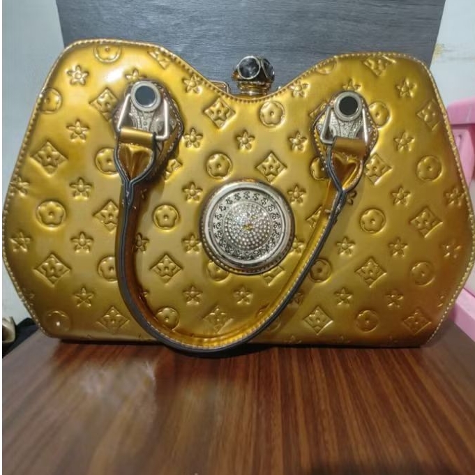 Tas blink blink gold preloved