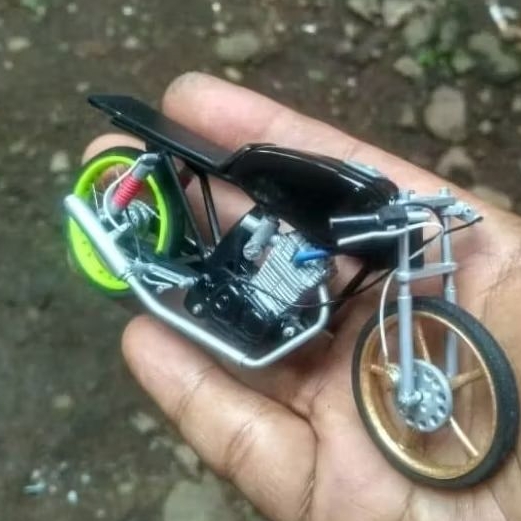 miniatur diecast Yamaha scorpio full cafe racer modif
