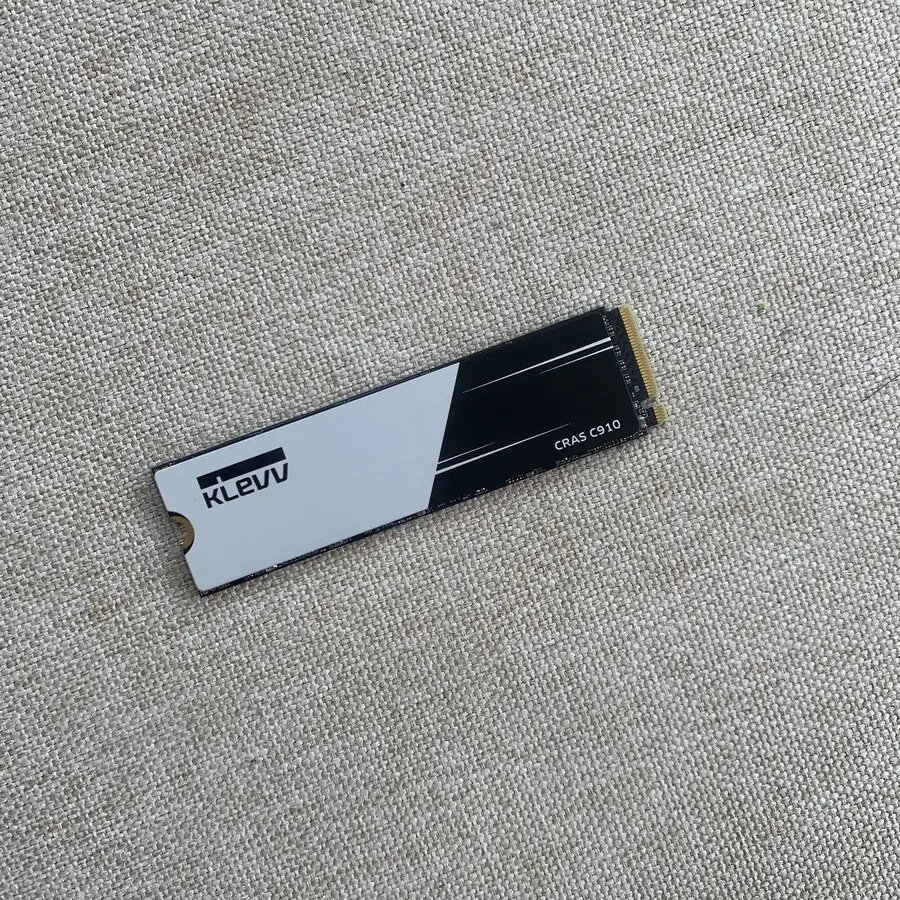 SSD NVME GEN4 , KLEVV CRAS C910 1TB - KESEHATAN 99% - GARANSI 2029