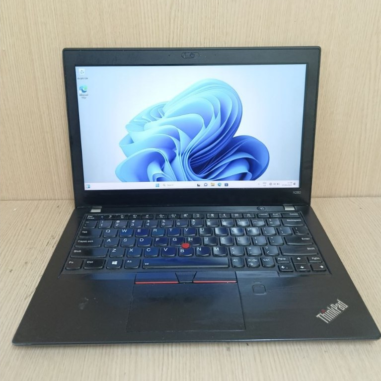 Lenovo Thinkpad X280  Intel core I7-8550U 032*