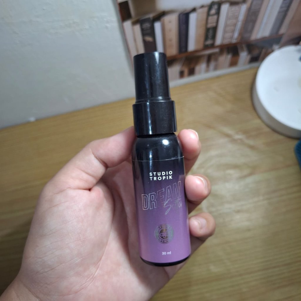 PRELOVED Studio Tropik 30ML DreamSetter 2.0 Make-up Setting Spray | Oil Control Makeup Tahan Lama Lo