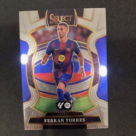Kartu Koleksi Sepak Bola Soccer Panini Select Barcelona Ferran Torres 5