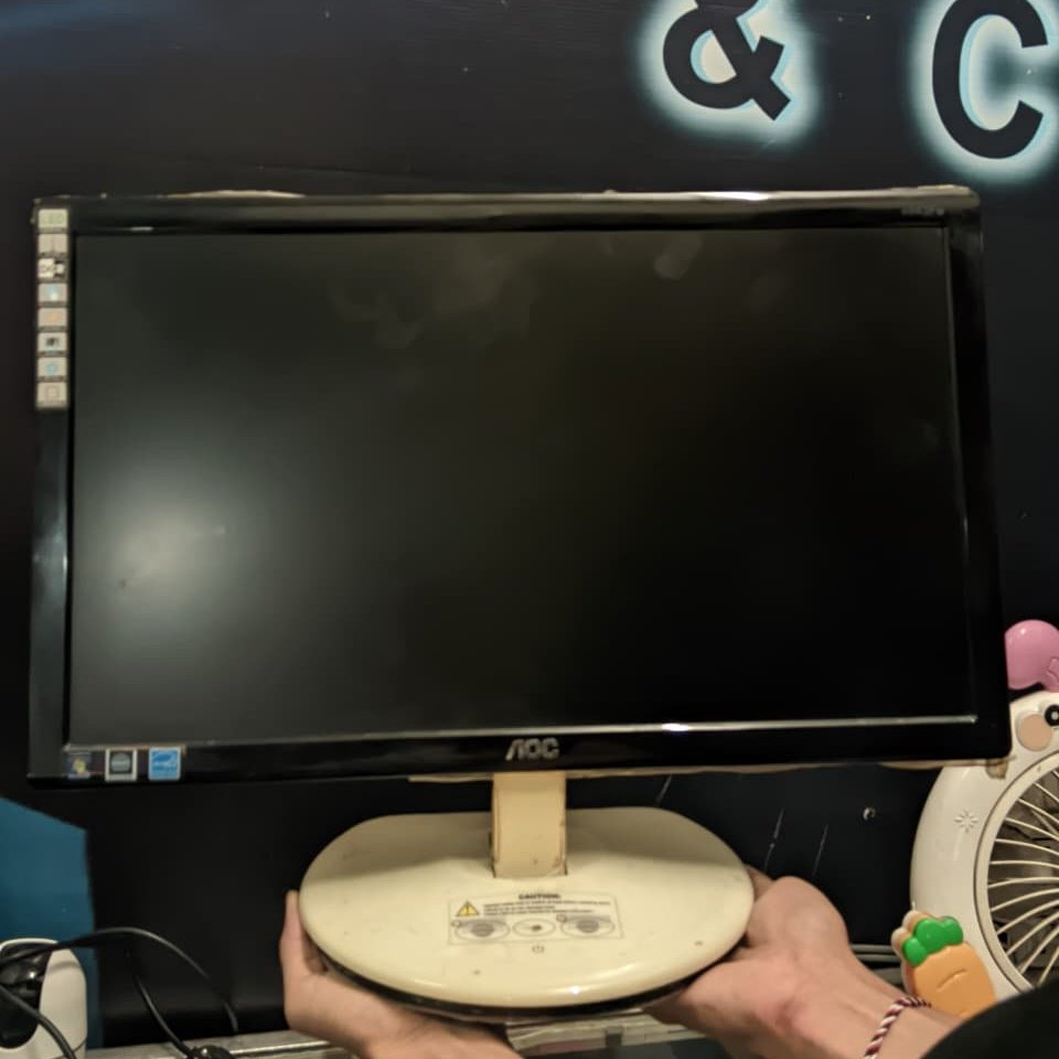 MONITOR  AOC 19inc + keyboard mouse