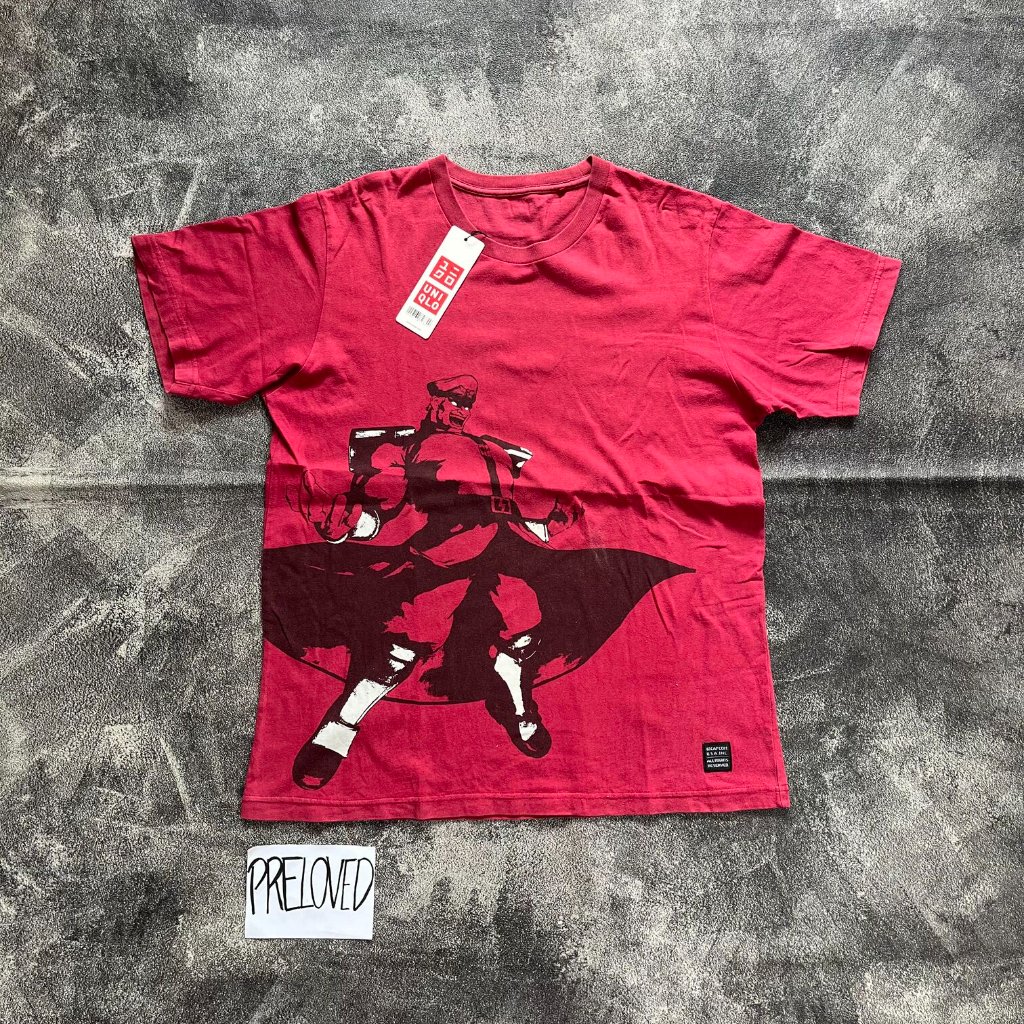 Tshirt Uniqlo UT x Capcom Street Fighter Kaos Merah ukuran XXL