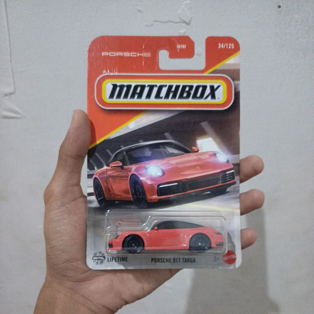 matchbox Porsche targa merah