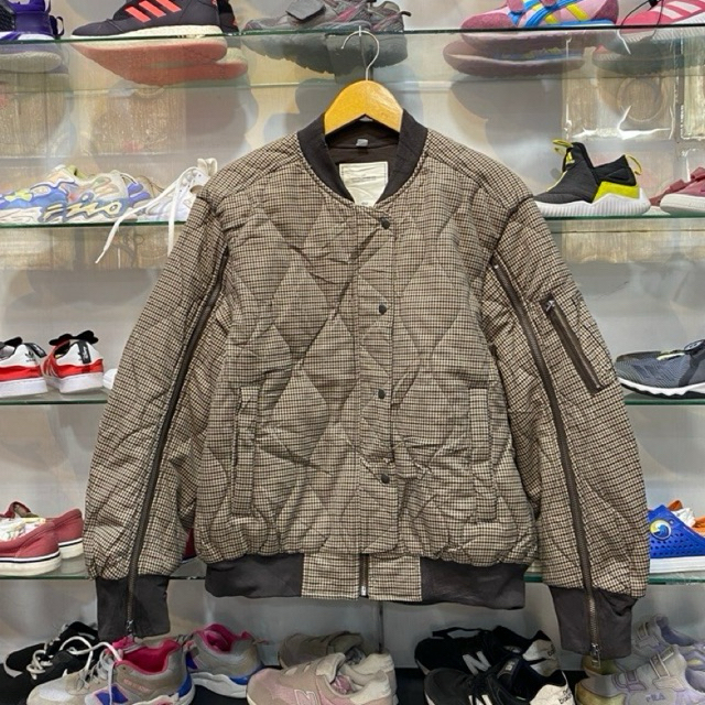 GU BOMBER JACKET