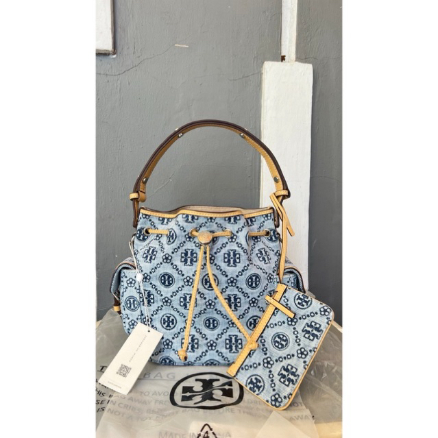 TB T Monogram Medium Bucket Bag in Tory Navy kulit asli kulit domba tas selempang sling bag serut