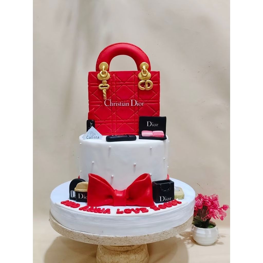 Kue Ultah Custom Tas Branded Mini Dior D18cm/ Kue Ulang Tahun Cantik