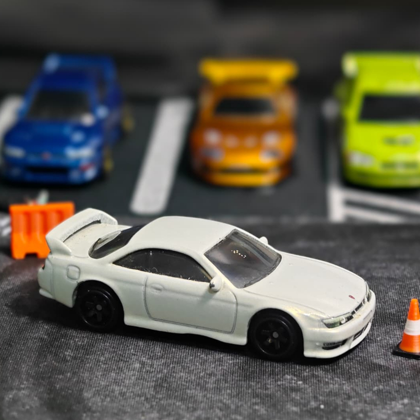 Hot Wheels Loose Nissan Silvia S14 Modern Classic Putih