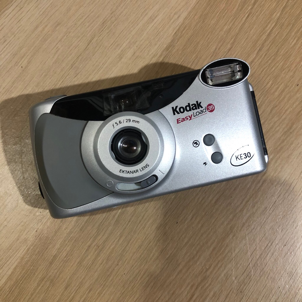 kamera jadul roll film Kodak