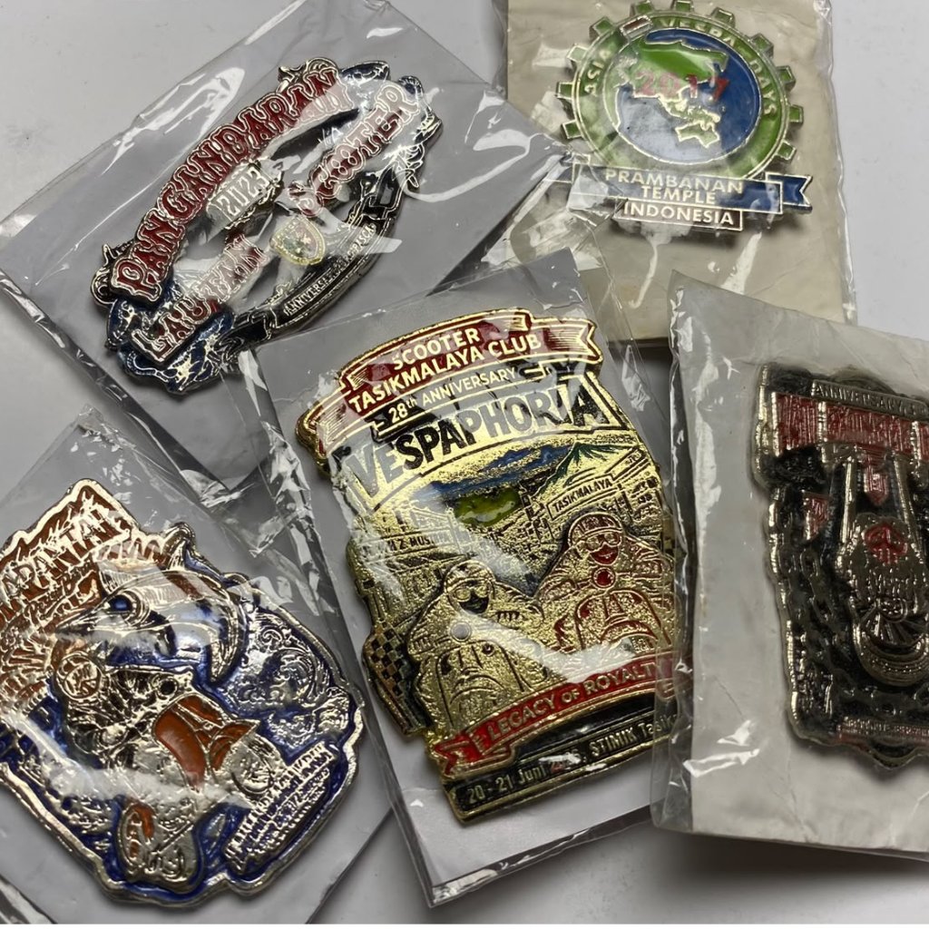 Pin Vespa Original Pin Cor Event Vespa Perak Besi