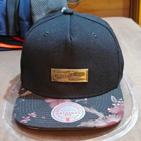 topi Mitchell and Ness Iron Logo, Snapback osfm, visor AOP, Official tag, Original.