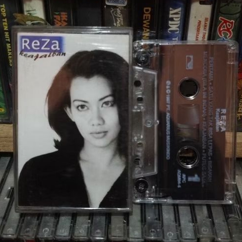 kaset pita REZA / KEAJAIBAN
