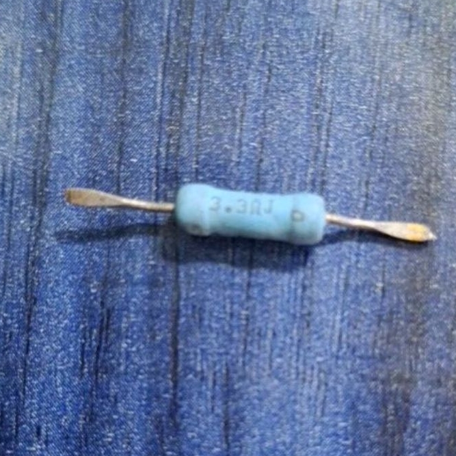 resistor biru 1w  3,3 ohm J