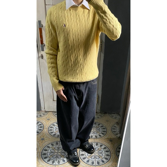 BEAN POLE Luxury Cable-Knit Crewneck Sweater.