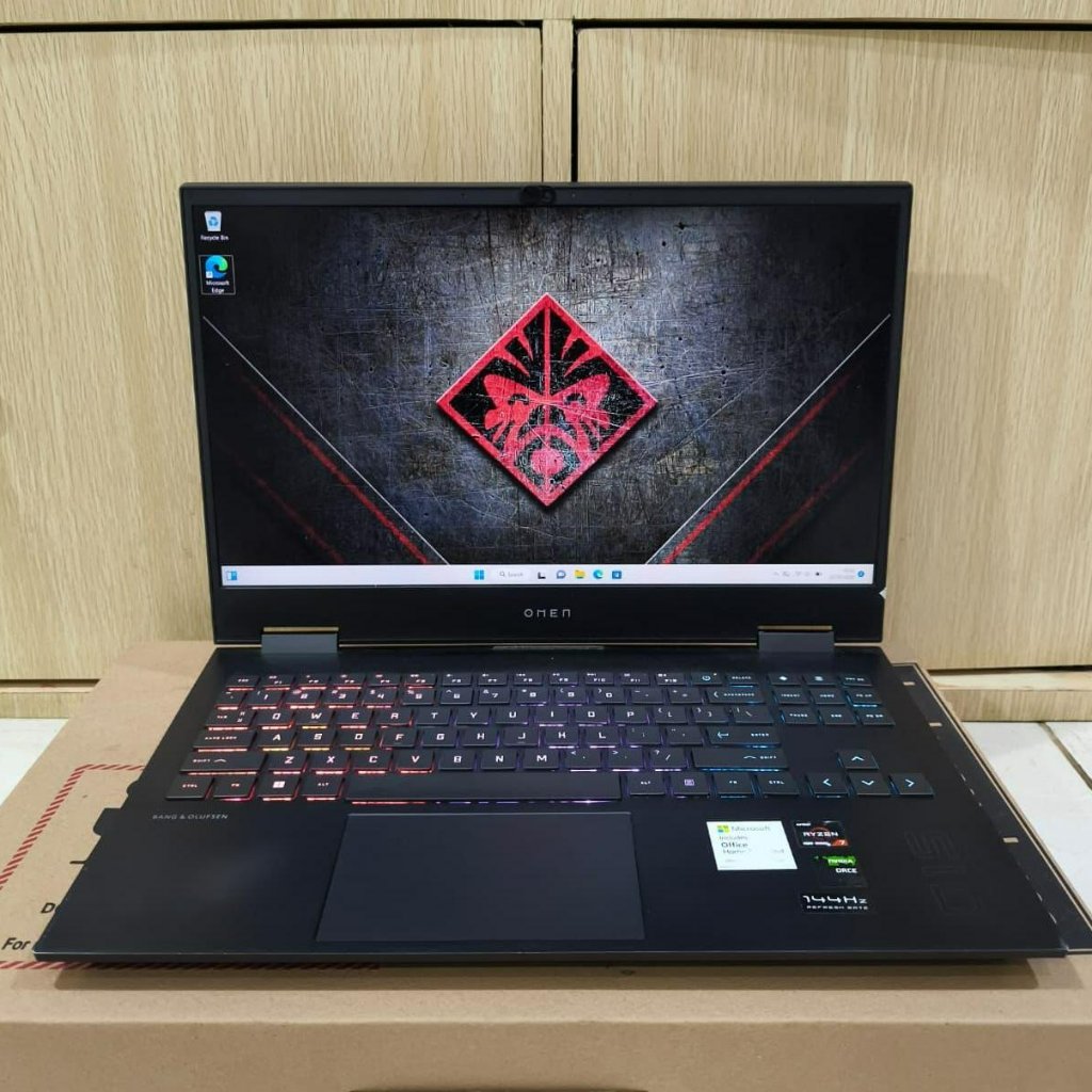 HP Omen 15-en0013ax, AMD Ryzen 7-4800H, RAM 8/512GB, #RTX2060 6GB, #RGB, Lengkap, Black