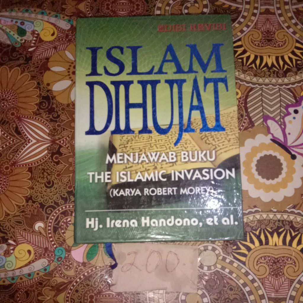 BUKU ISLAM DIHUJAT