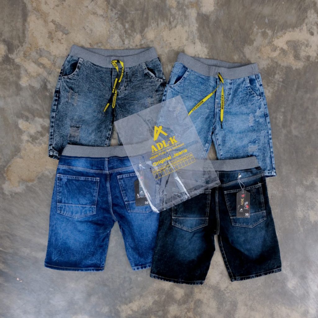 celana pendek Levis cowok / pria kekinian