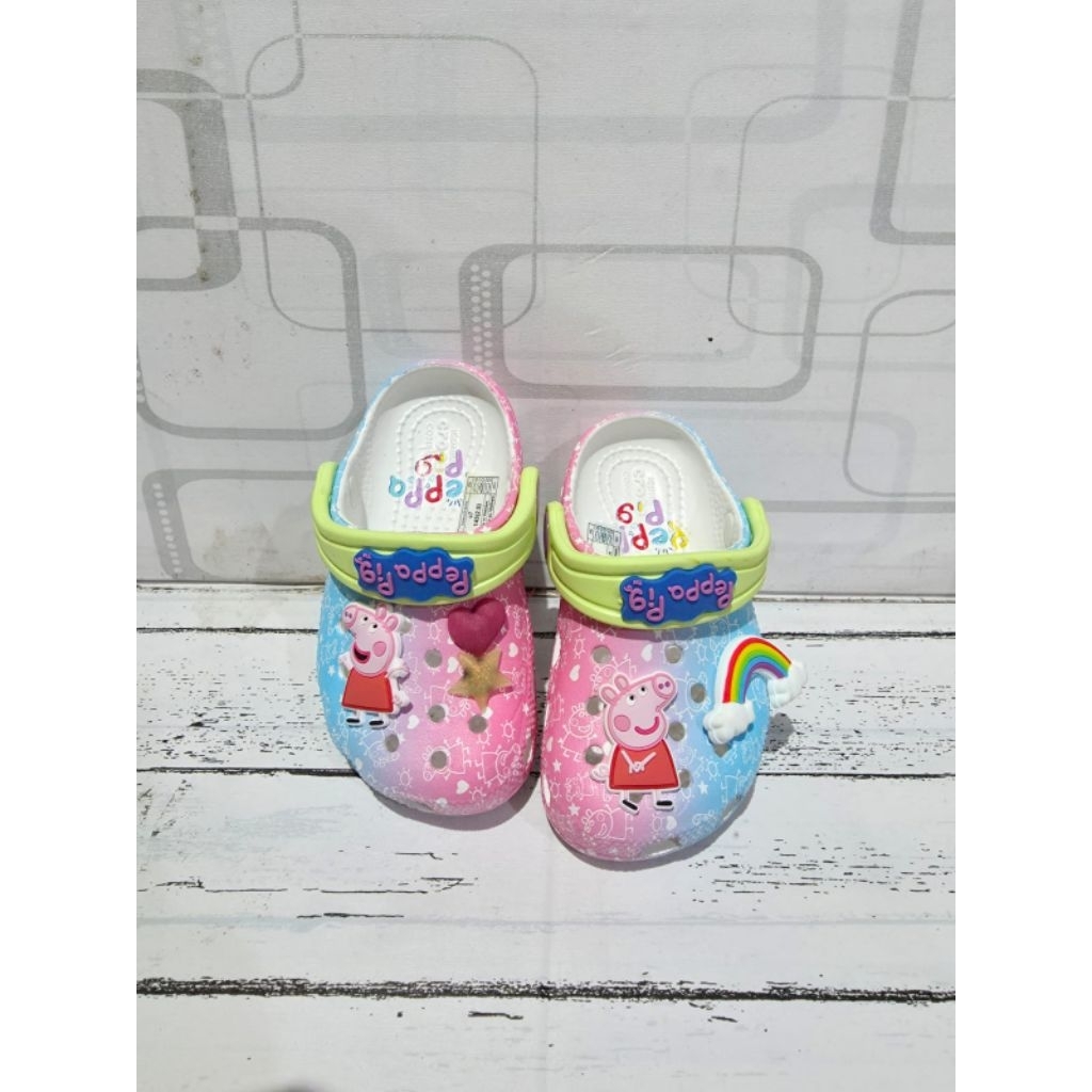 SANDAL CROCS ANAK PEPPA PIG / SEPATU SANDAL ANAK / SANDAL CROCS / FREE JIBITZ