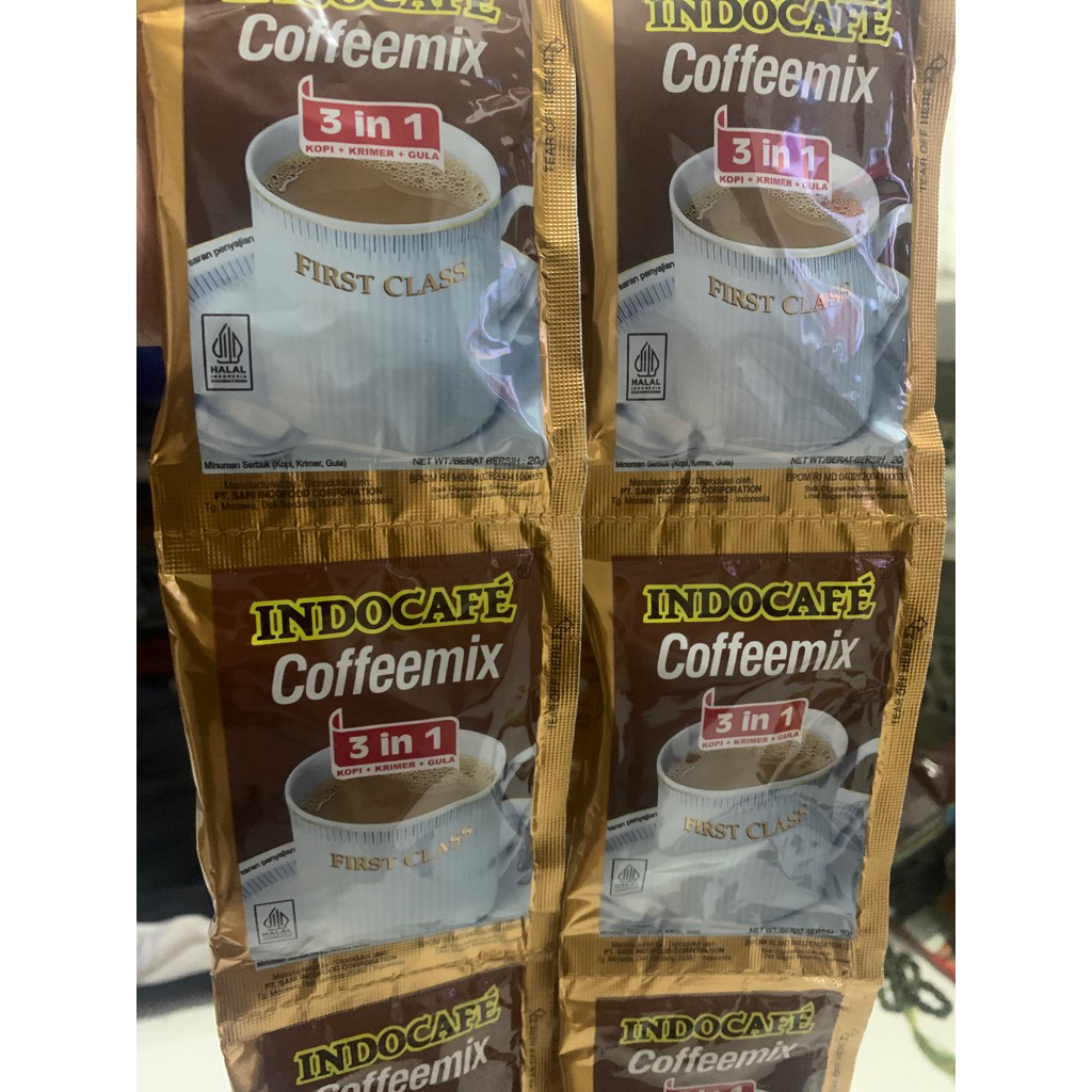 

KOPI INDOCOFFE COFFEEMIX 20g ( 1renceng 10pcs)