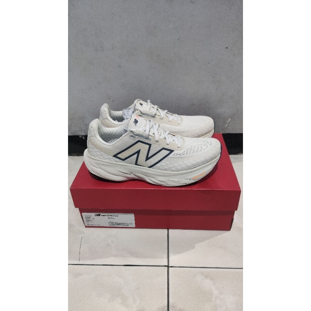 New Balance 1080 V14