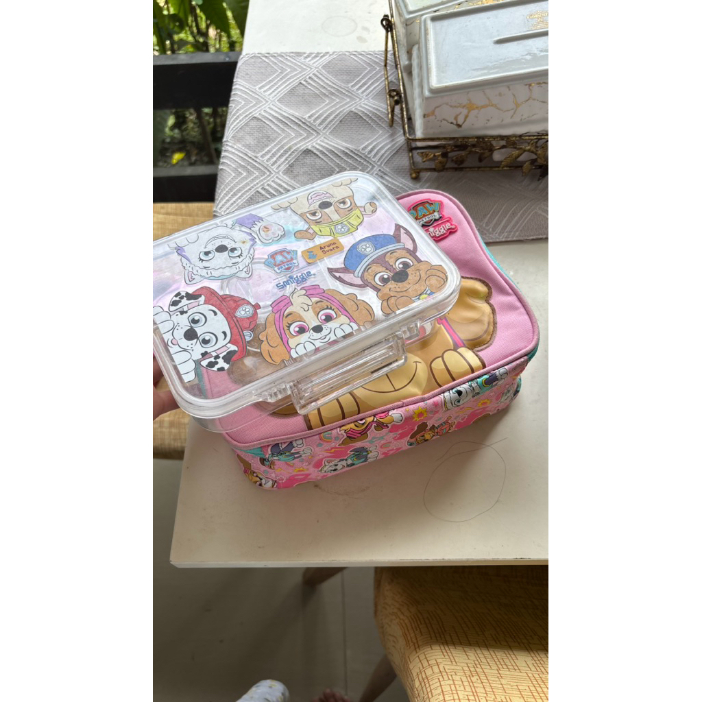 Preloved smiggle lunch box+lunch bag paw patrol