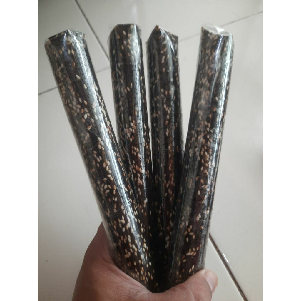 

Dodol Wijen Betawi || Berat 125Gram Manis Lembut Fresh (isi 4 pcs)