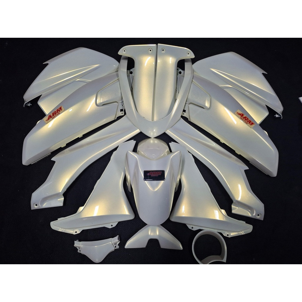 Body nmax old repaint putih lembayung Gold By request Beni