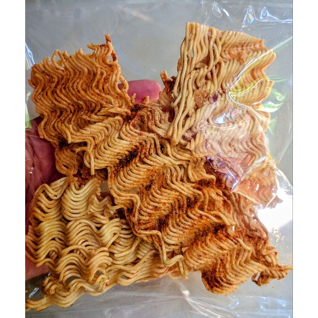 

Mie Kering Pedas Gurih/seblak mie/sosisgoreng 250gr