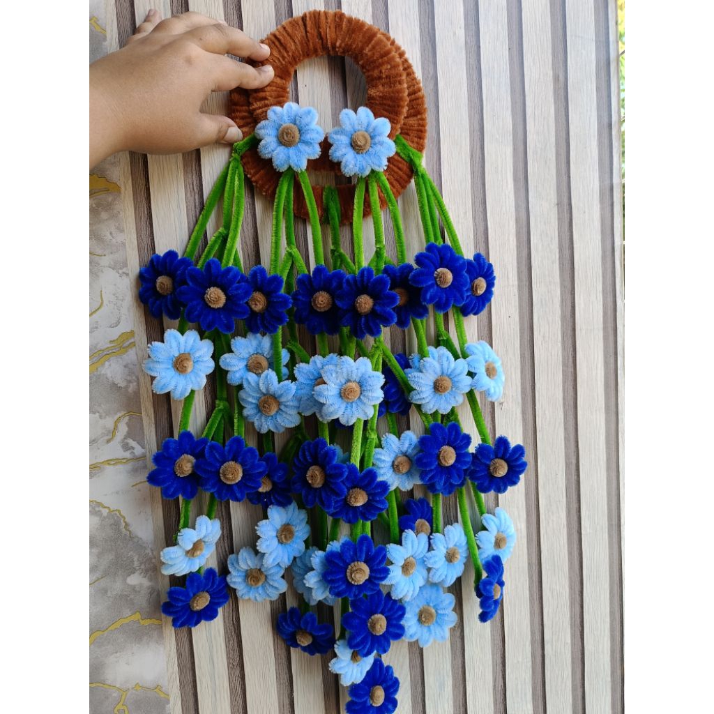 Hiasan dinding bunga gantung