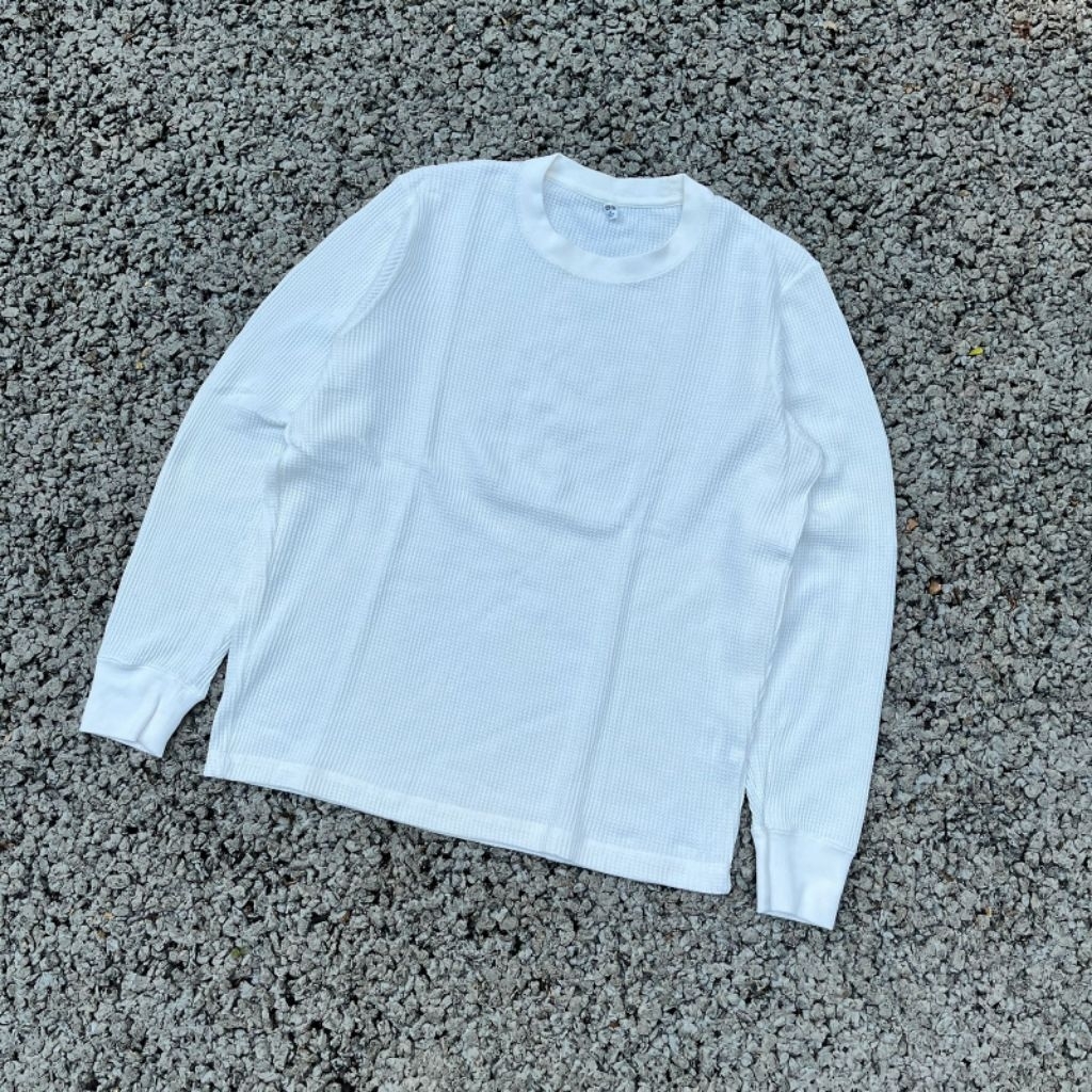 UNIQLO WAFFLE LONGSLEEVE