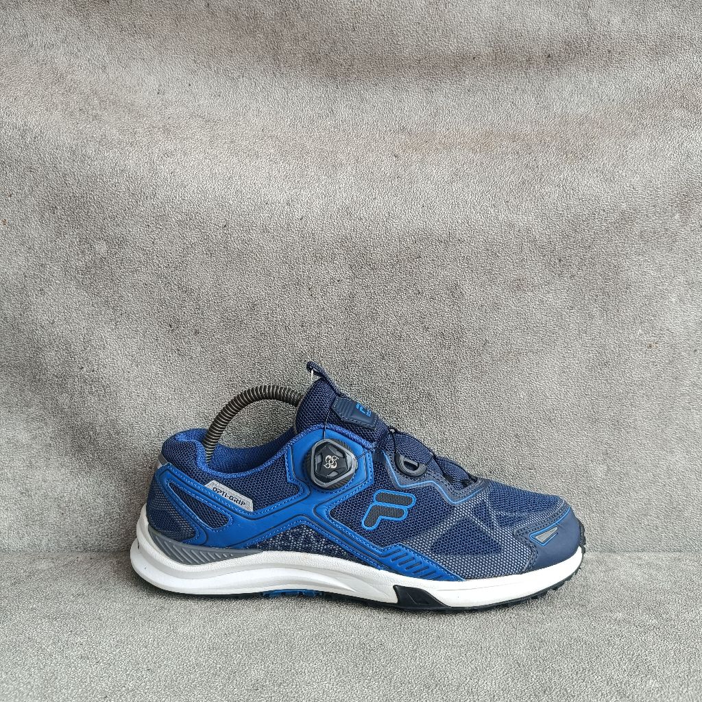 Sepatu Outdoor Fila Boa System Size 41