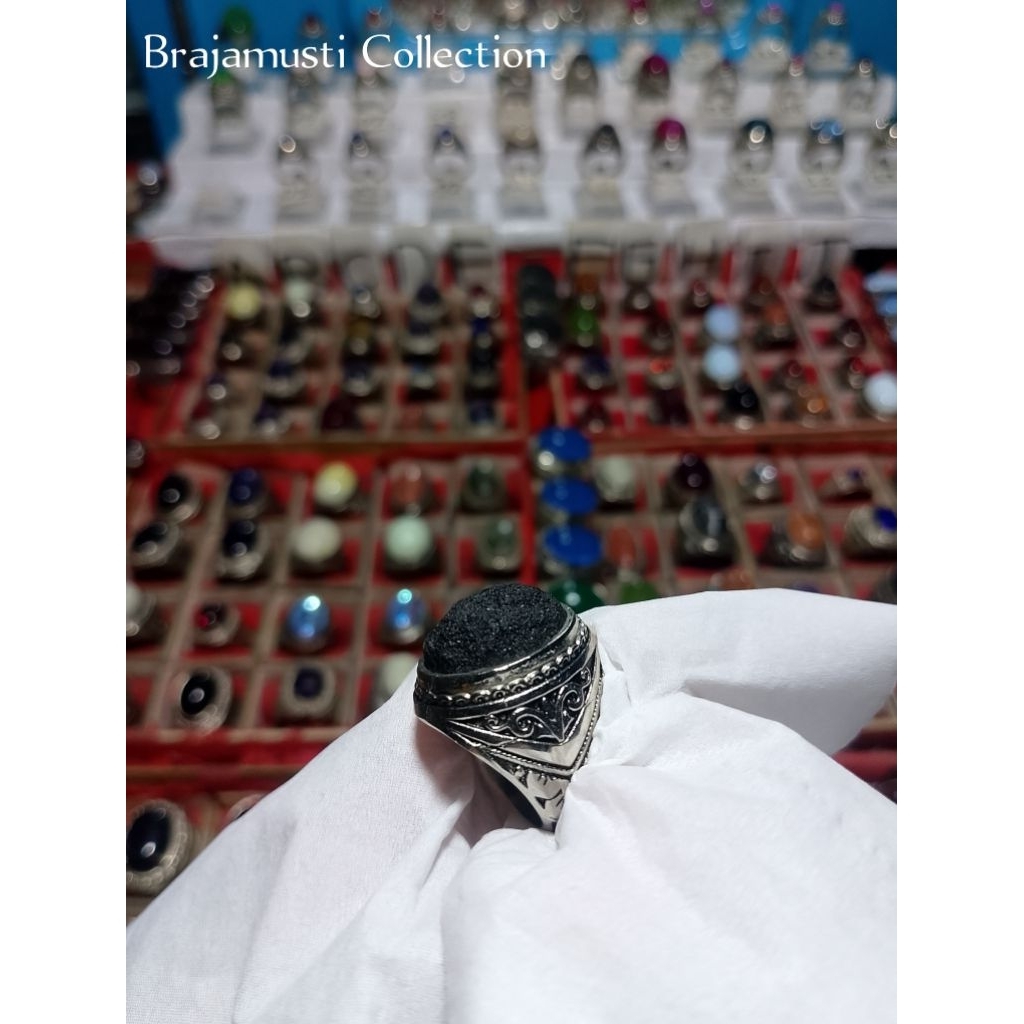 Cincin Badar Besi Hitam Semeru Selonatah.