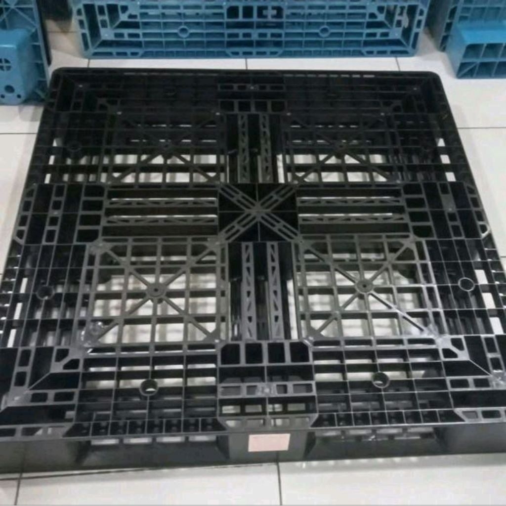 

Pallet Plastik Baru 1100 x 1100 x 150 mm