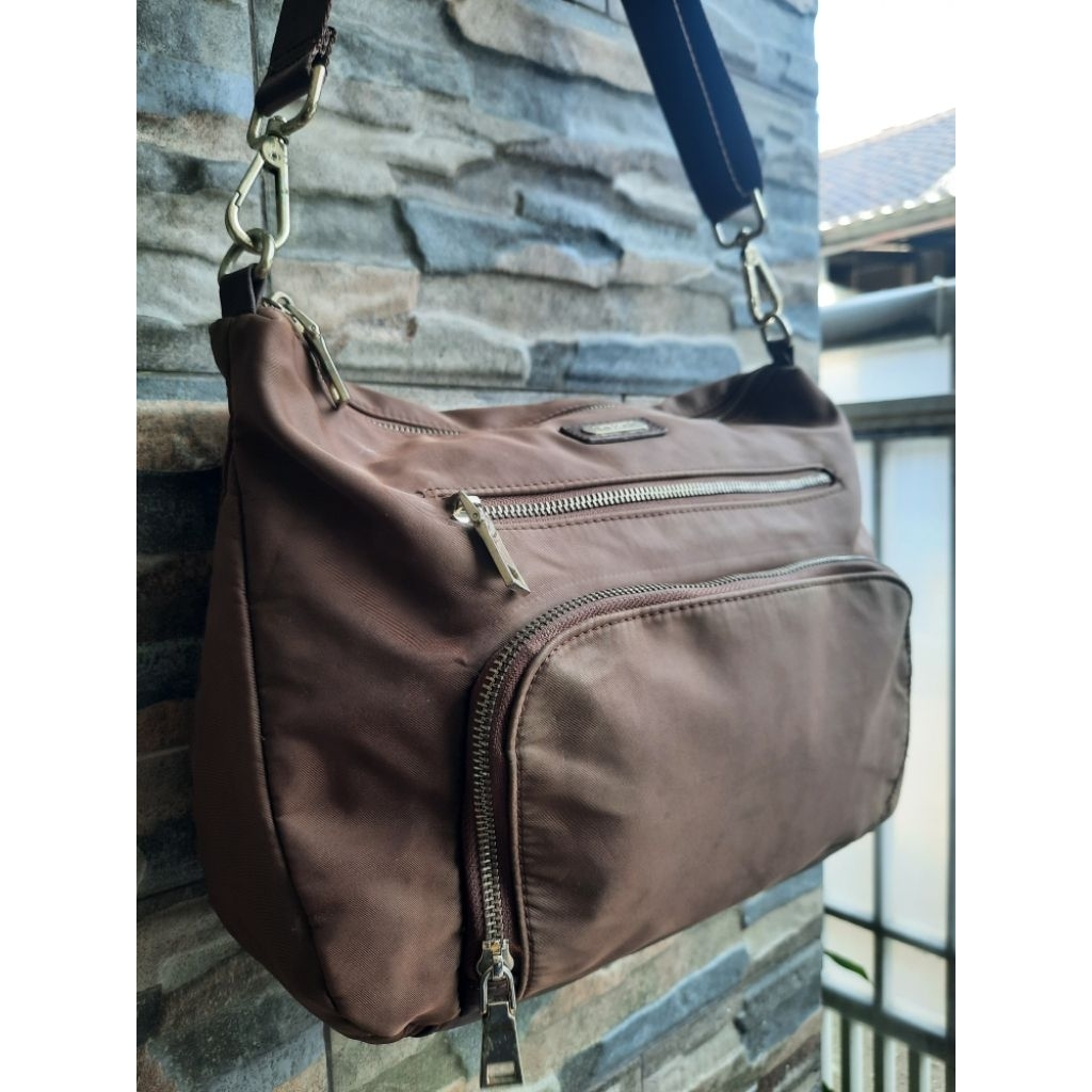 Slingbag PIERRE CARDIN - TAS PRELOVED BRANDED ORIGINAL