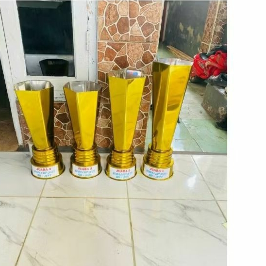 Piala trophy/Piala futsal/Piala sepakbola