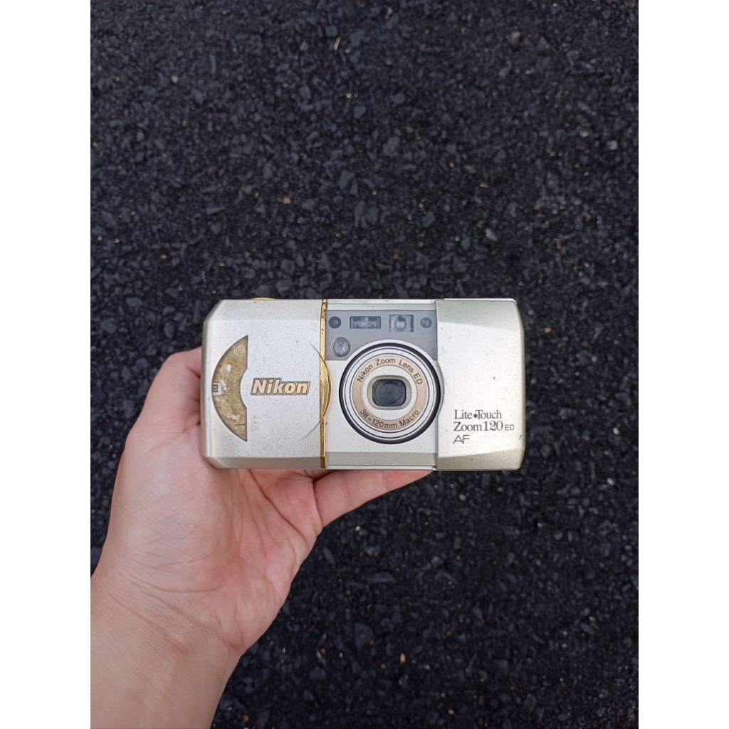 kamera analog nikon lite