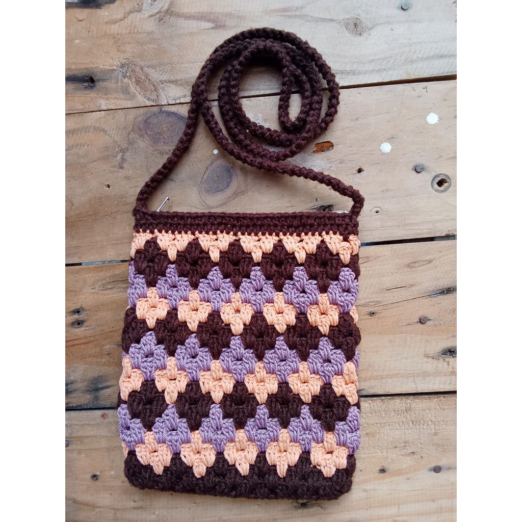 Tas Rajut selempang muat HP dompet plus furing