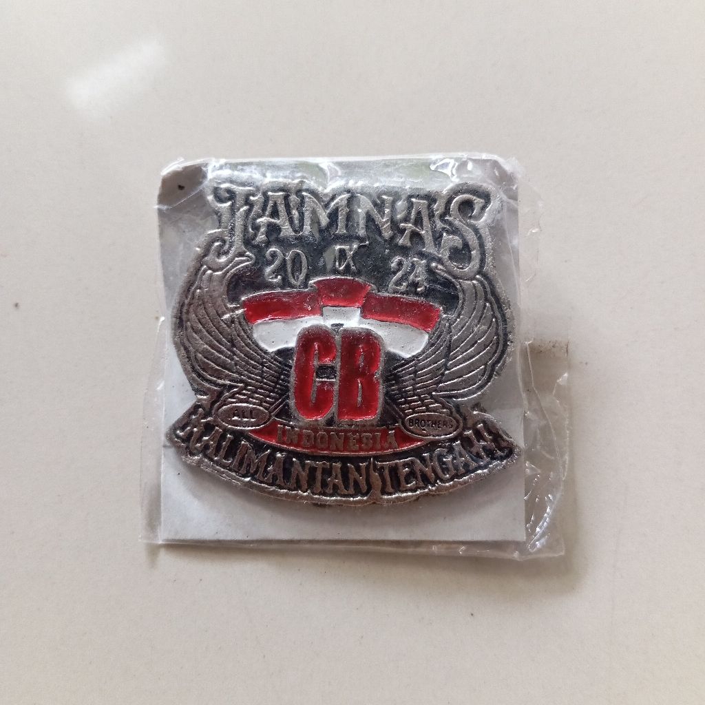 pin acara CB vintage bahan cor